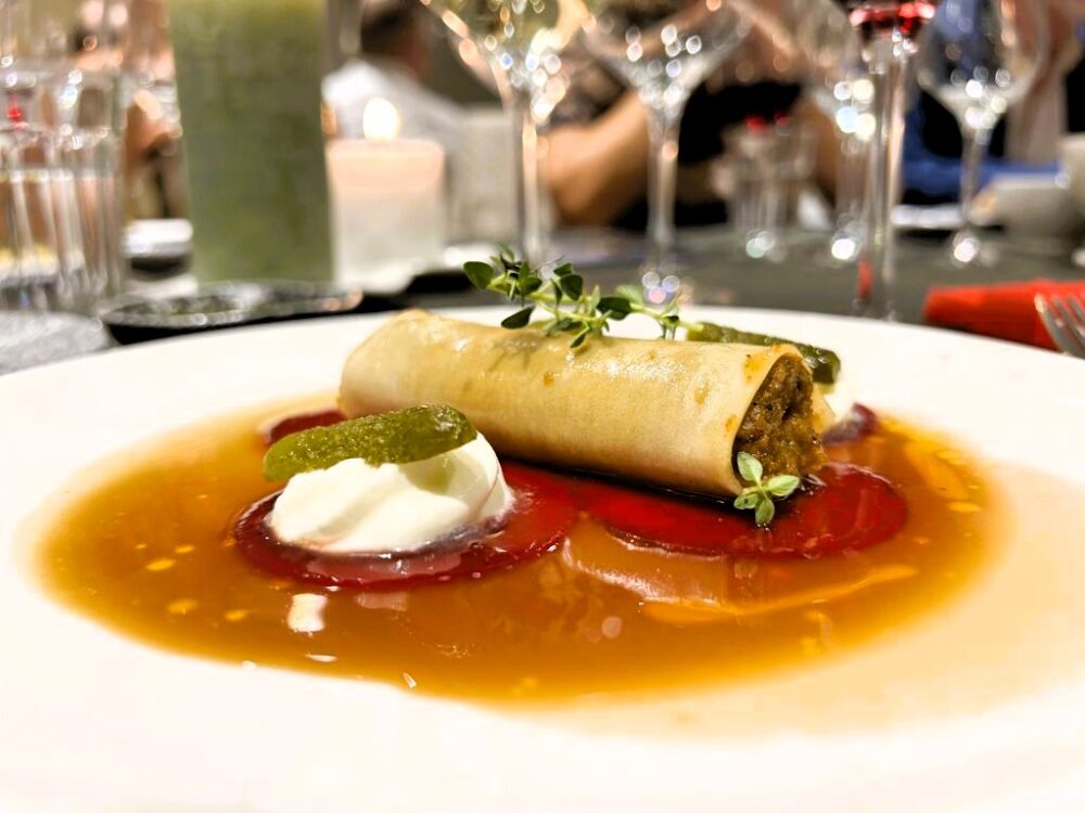 chainespain-cena-janistore-barcelona-canelon-vorschmak