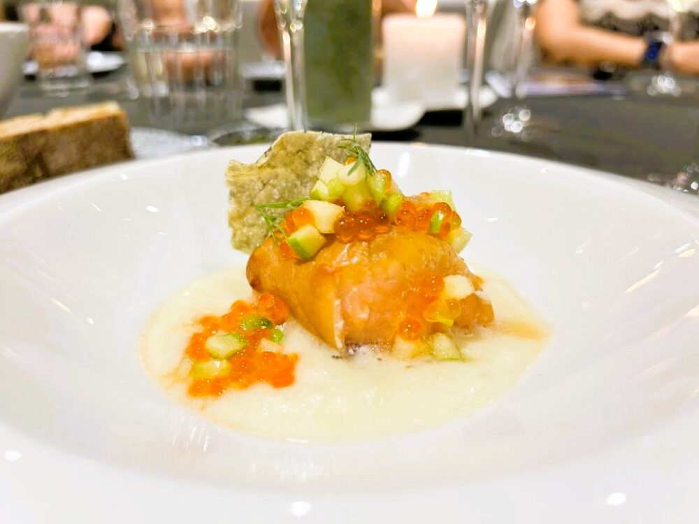 chainespain-cena-janistore-barcelona-salmon-ahumado